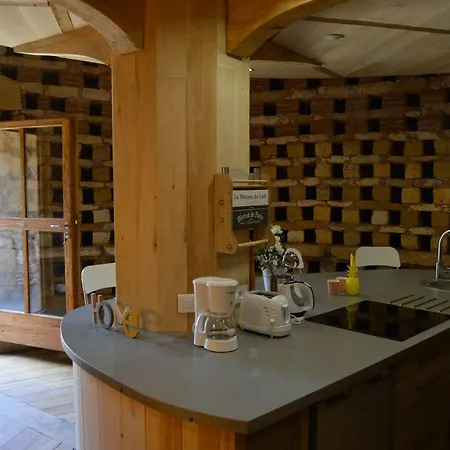Chateau De Sauveboeuf بيت ضيافة *